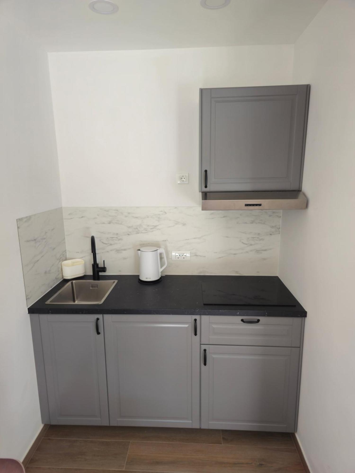 Apartman Marija Baška Voda المظهر الخارجي الصورة